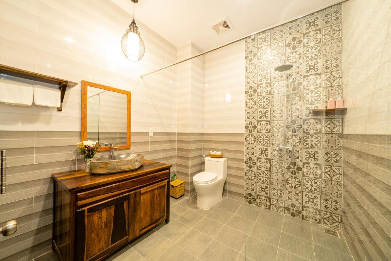 Blue Whale Homestay Hoi An Exterior foto