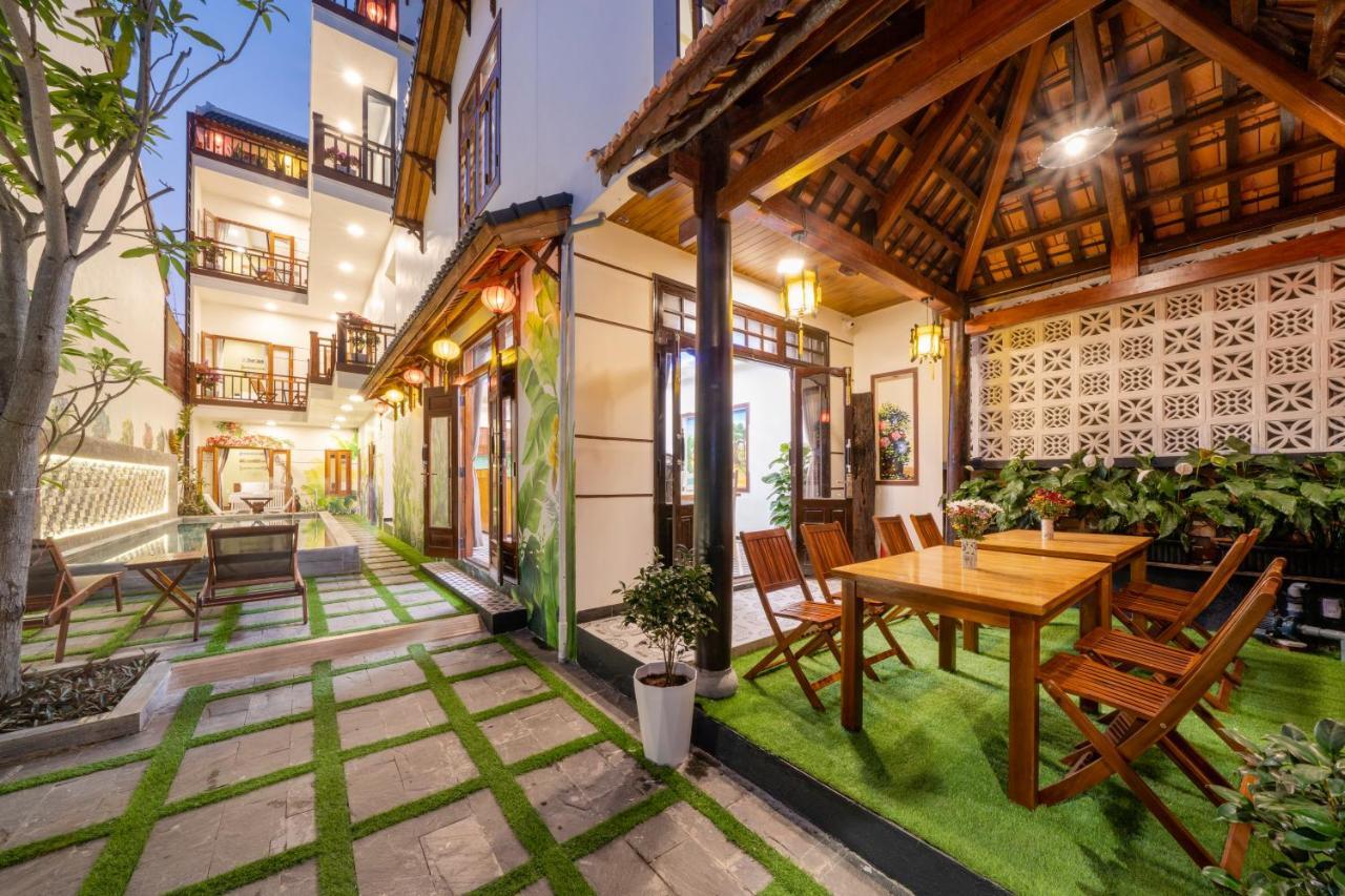 Blue Whale Homestay Hoi An Exterior foto